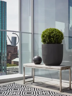 Intratuin Capi Lux Terrazzo Pflanzkübel rund D 28 cm H 26 cm schwarz| Blumentöpfe|Blumentöpfe & Pflanzgefäße