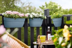 Intratuin Elho Balkonkasten Vibia Easyhanger blau 20,5 x 24,1 x 26,5 cm| Blumenampeln & Hängetöpfe|Blumentöpfe & Pflanzgefäße