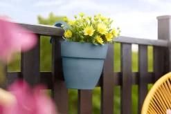 Intratuin Elho Balkonkasten Vibia Easyhanger blau 20,5 x 24,1 x 26,5 cm| Blumenampeln & Hängetöpfe|Blumentöpfe & Pflanzgefäße