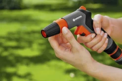 Intratuin Gardena Classic Reinigungsspritze mit Frostschutztechnologie| Gießen & Bewässerung|Gartenspritzen & Gartenbrausen
