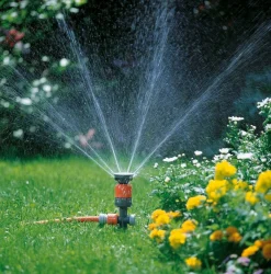 Intratuin Gardena Comfort Kreisregner Vario 33,6 x 11 x 6 cm| Gießen & Bewässerung|Rasensprenger & Bewässerungssysteme