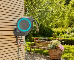 Intratuin Gardena Wand-Schlauchbox 15 m mit RollUp-Automatik| Gießen & Bewässerung|Gartenschläuche