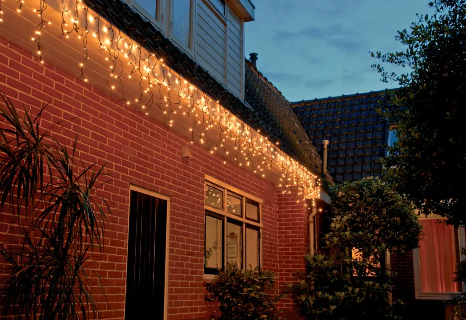 Intratuin Eisregen-Lichterkette 'Connect de luxe' 4 m mit 100 LEDs klassisch warm| Eisregen Lichterketten