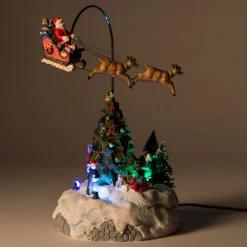 Intratuin Weihnachtsdorf Figur Weihnachtsmann mit Schlitten und Baum 16 x 15,5 x 29 cm| Weihnachtsdorf Figuren & Objekte