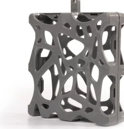 Intratuin Singing Friend Vogelhaus für Fettblöcke Anna grau 12,4 x 2,8 x 13,8 cm| Gartenvögel|Vogelfutterhäuser